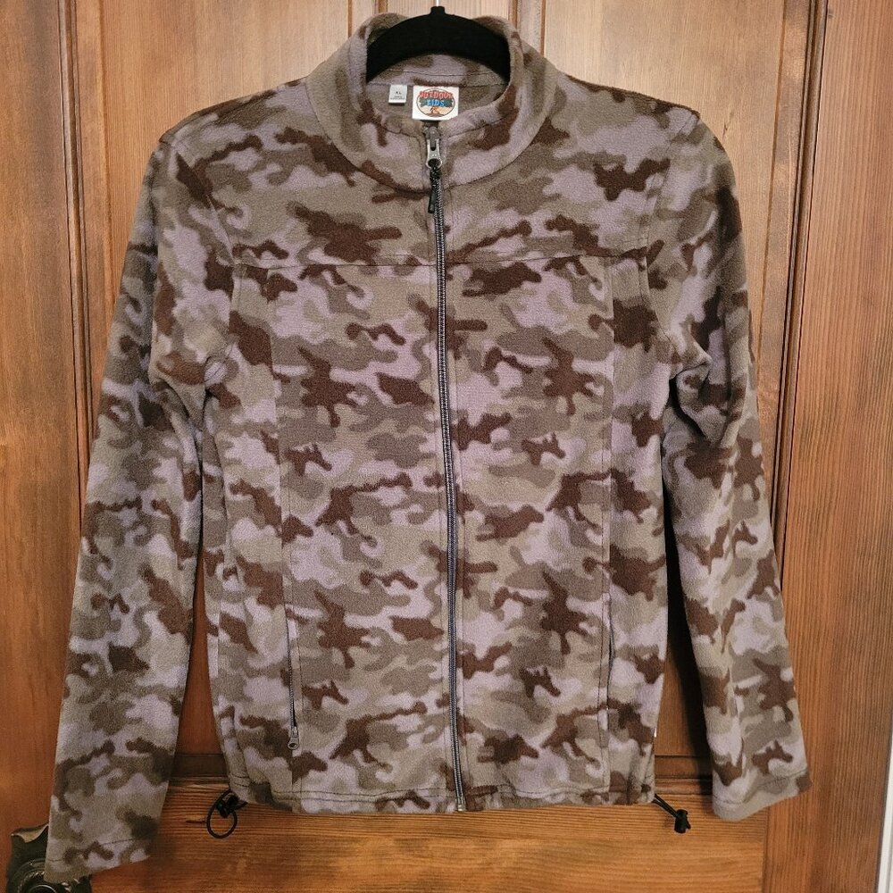 Bass Pro Shops Girls' Outdoor Kids Fleece Camo Sweatshirt- Size XL